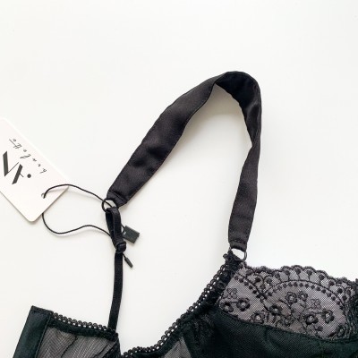 Áo corset vai lụa đính cúc đen