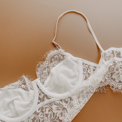 Áo corset ren mi trắng bản dài