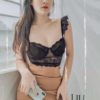 Set crop gọng vai cánh tiên màu đen 